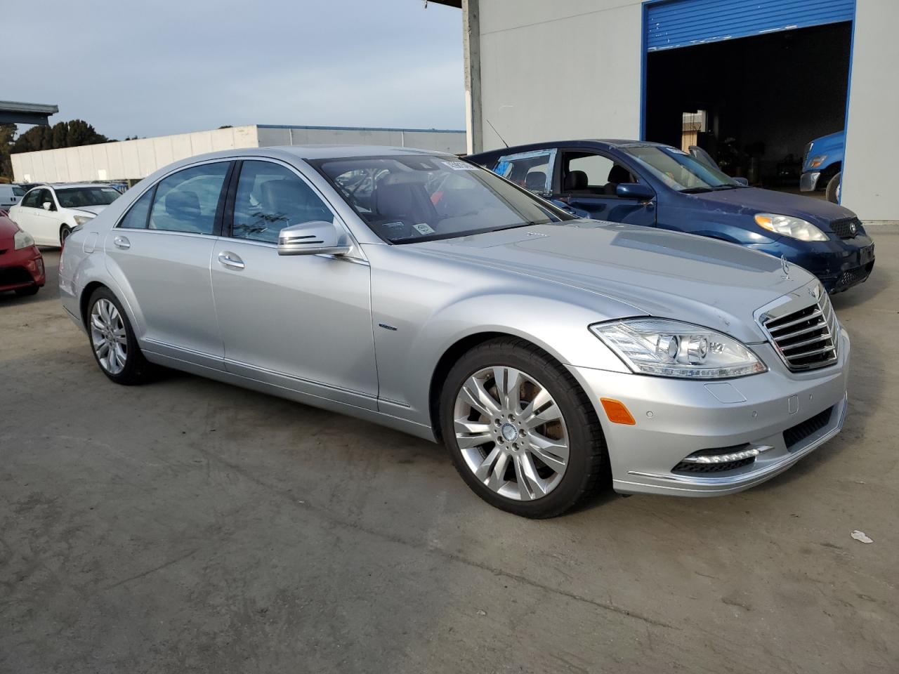 2010 Mercedes-Benz S-klasse VIN WDDNG9FB5AA303095 Copart auction photo, mechanical damage thumbnail 4