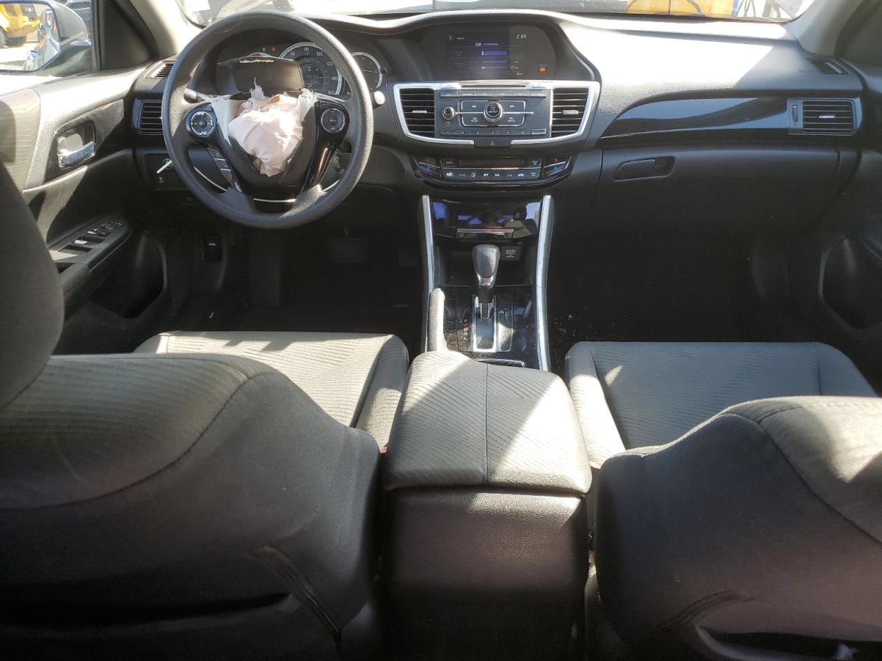 2017 Honda Accord VIN 1HGCR2F30HA215255 Copart auction photo, front end damage thumbnail 8