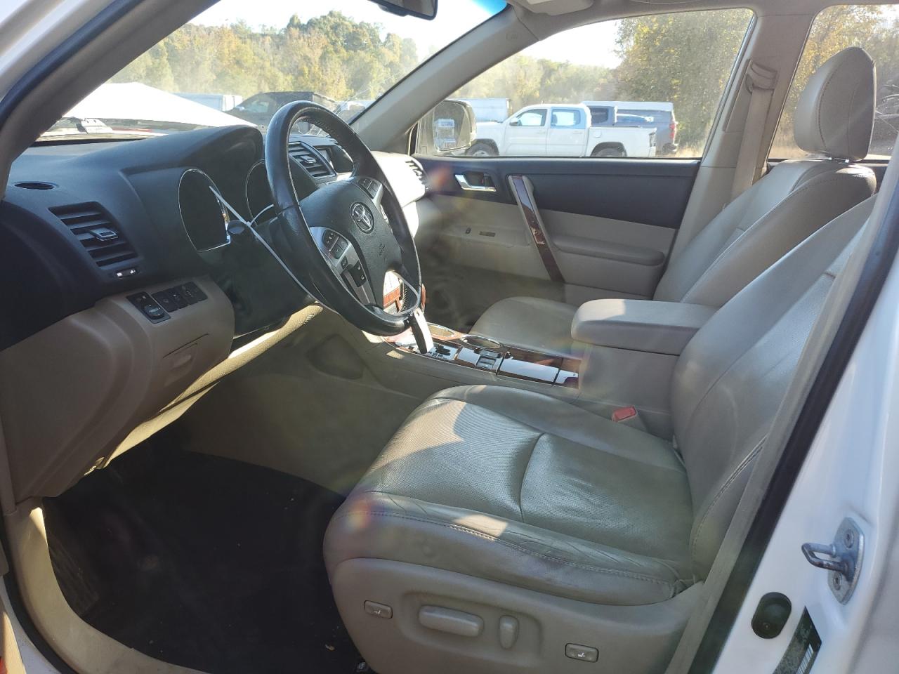 2013 Toyota Highlander VIN 5TDDK3EH2DS182430 Copart auction photo, front end / minor dent/scratches damage thumbnail 7