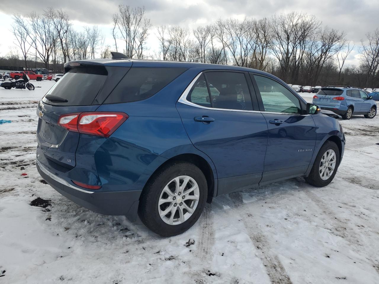 2019 Chevrolet Equinox VIN 3GNAXKEV4KL387410 Copart auction photo, front end / rear end damage thumbnail 3