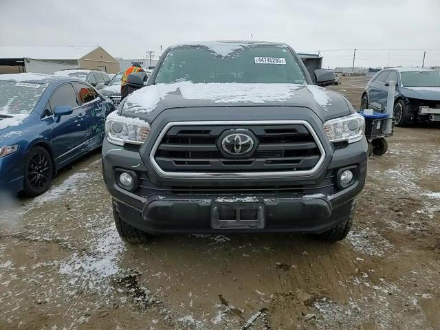 2019 Toyota Tacoma VIN 3TMCZ5AN5KM279648 Copart auction photo, side / undercarriage damage thumbnail 11