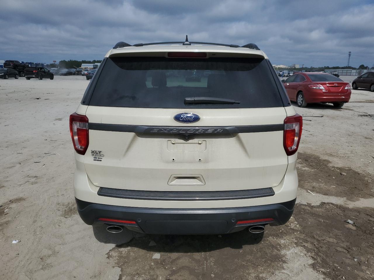 2018 Ford Explorer VIN 1FM5K7D81JGA95892 Copart auction photo, front end damage thumbnail 6