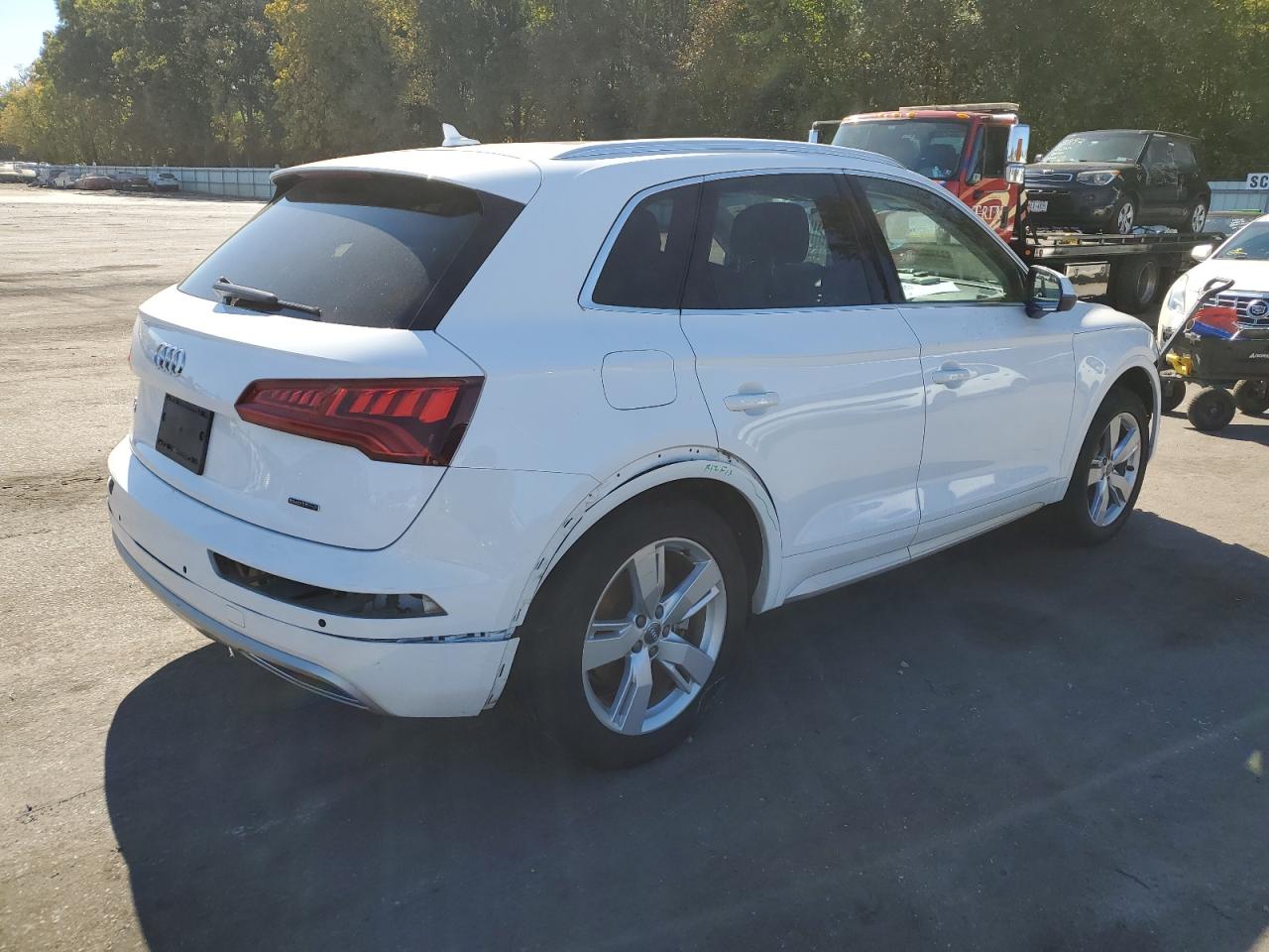 2019 Audi Q5 VIN WA1BNAFY9K2040561 Copart auction photo, front end / side damage thumbnail 3