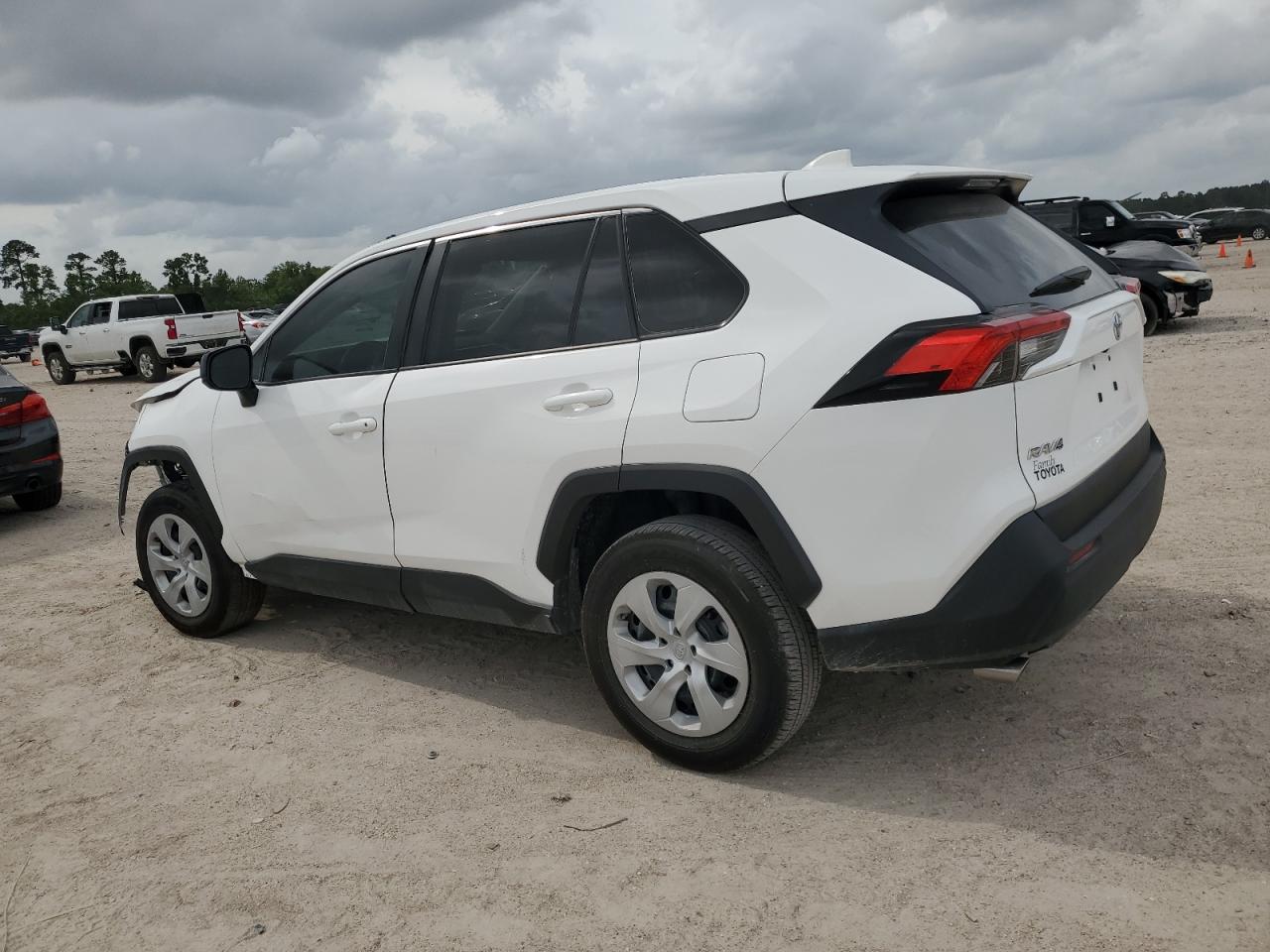2024 Toyota RAV 4 VIN 2T3H1RFV6RC299141 Copart auction photo, front end / minor dent/scratches damage thumbnail 2