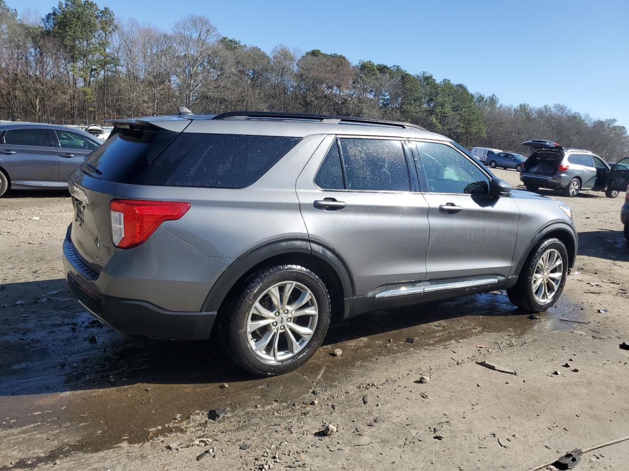 2021 Ford Explorer VIN 1FMSK7DH9MGA11535 Copart auction photo, front end damage thumbnail 3