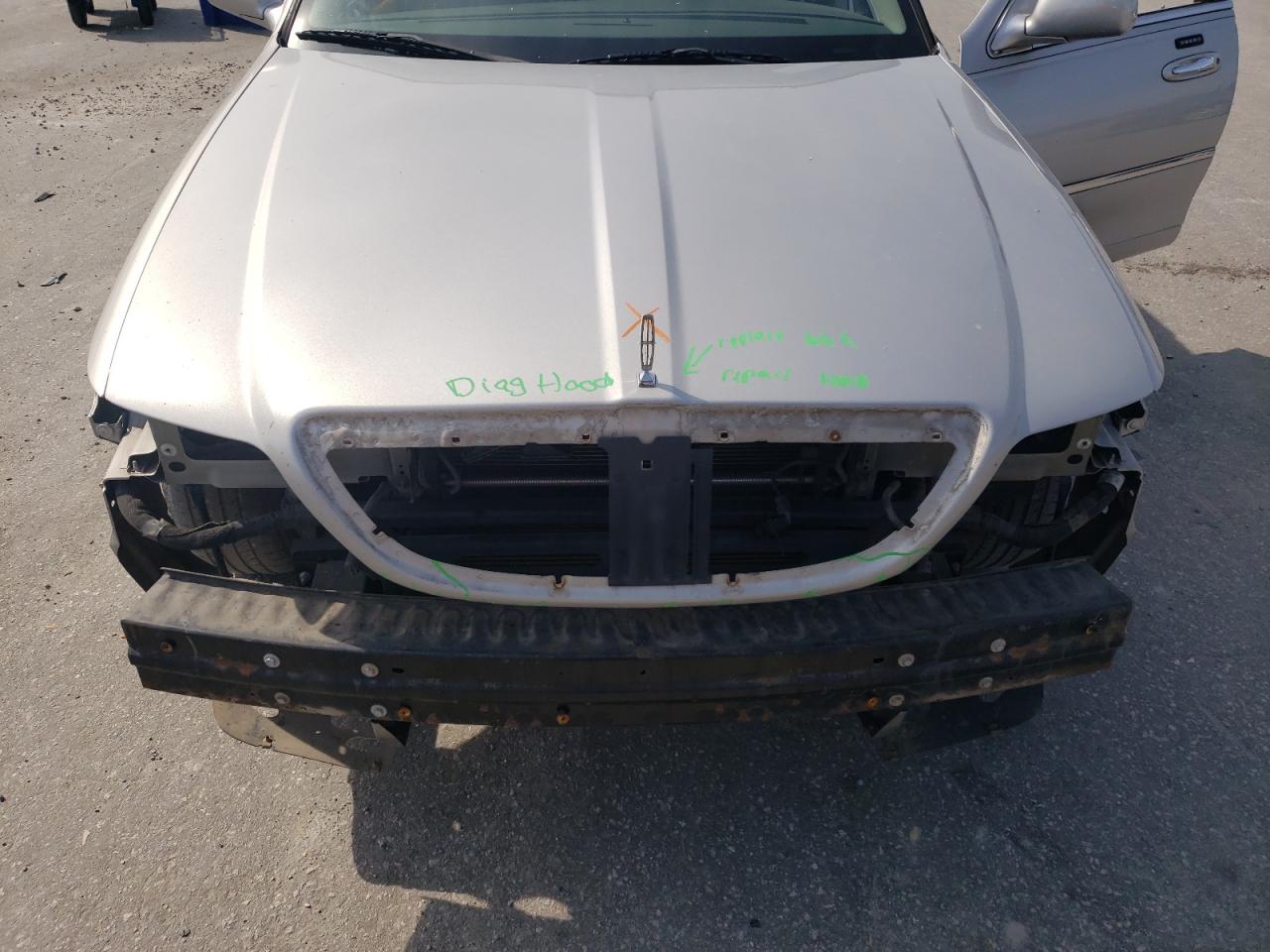 2007 Lincoln Town Car VIN 1LNHM81V17Y619102 Copart auction photo, front end damage thumbnail 13