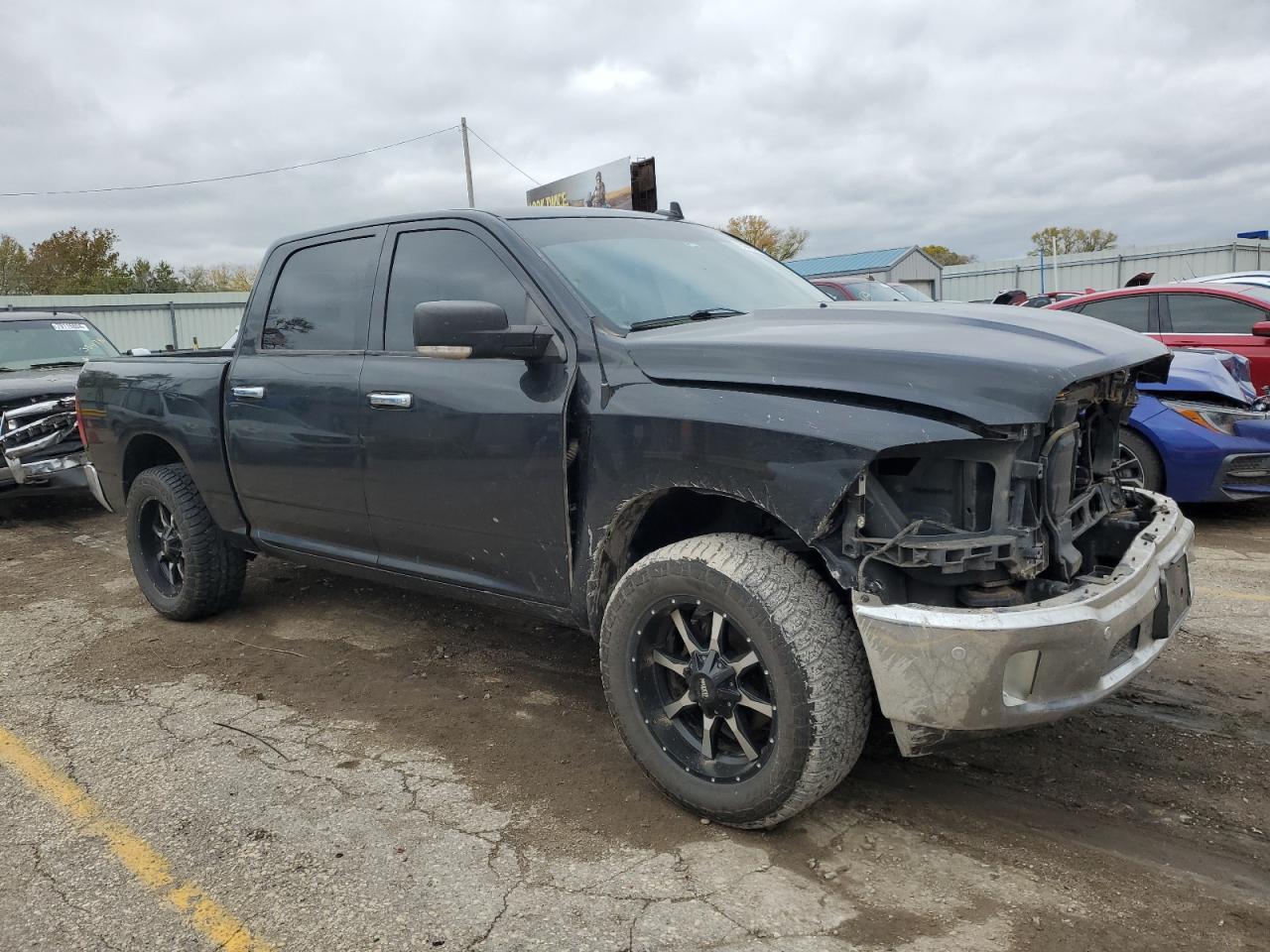 2017 RAM 1500 VIN 3C6RR7LT0HG511444 Copart auction photo, front end / minor dent/scratches damage thumbnail 4