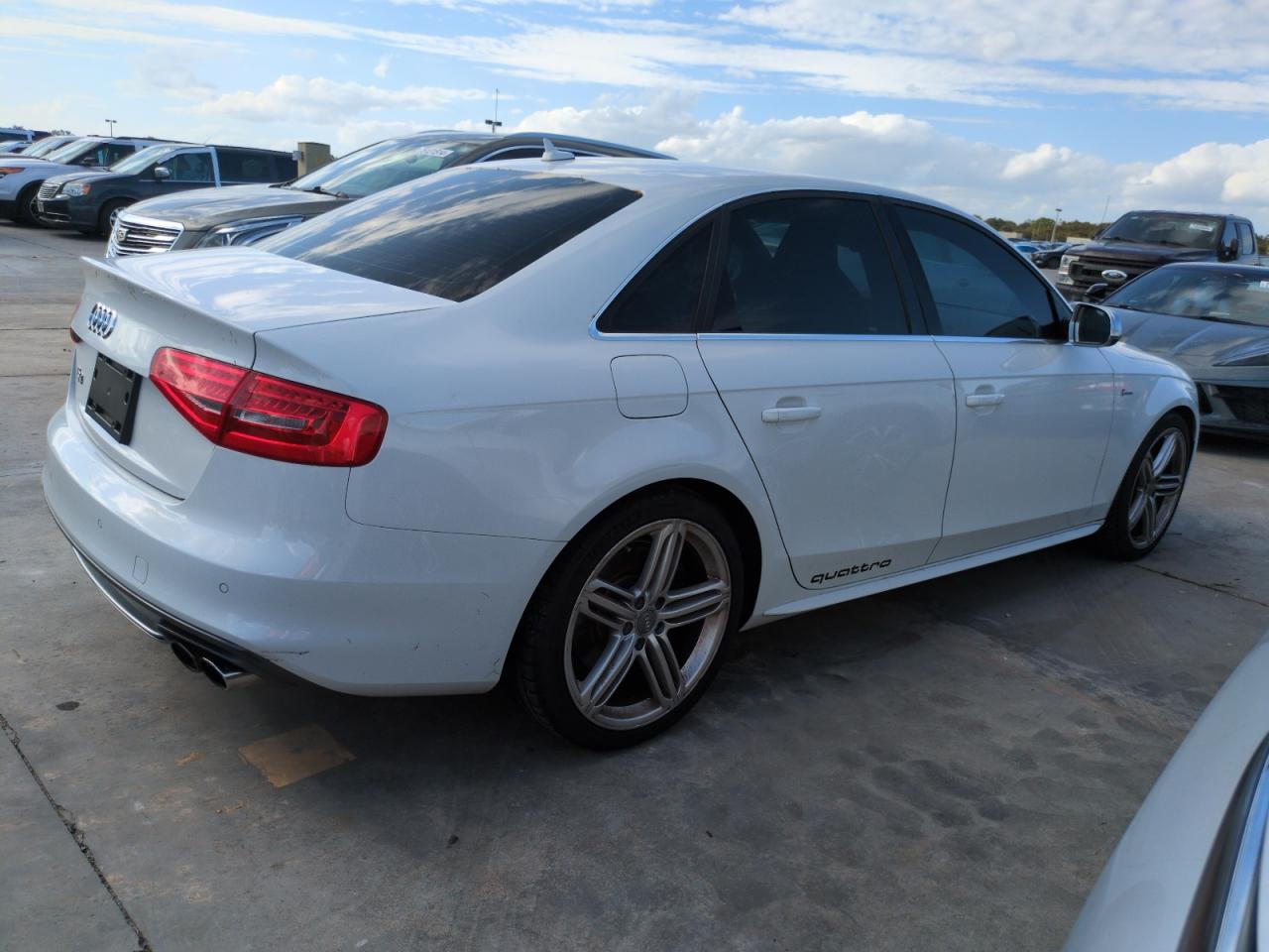 2016 Audi RS4 VIN WAUBGAFL6GA002235 Copart auction photo, water/flood damage thumbnail 3
