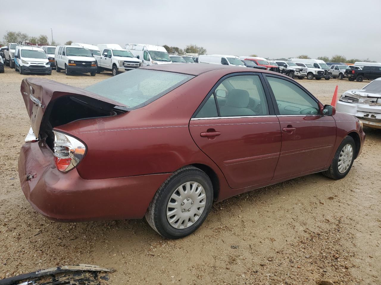 2004 Toyota Camry VIN 4T1BE32K74U335504 Copart auction photo, rear end damage thumbnail 3