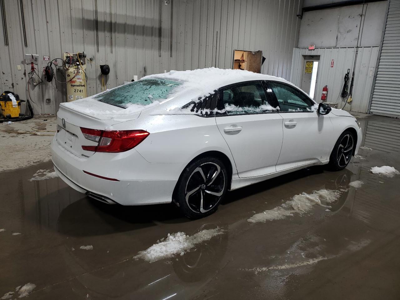 2019 Honda Accord VIN 1HGCV1F32KA168212 Copart auction photo, front end damage thumbnail 3
