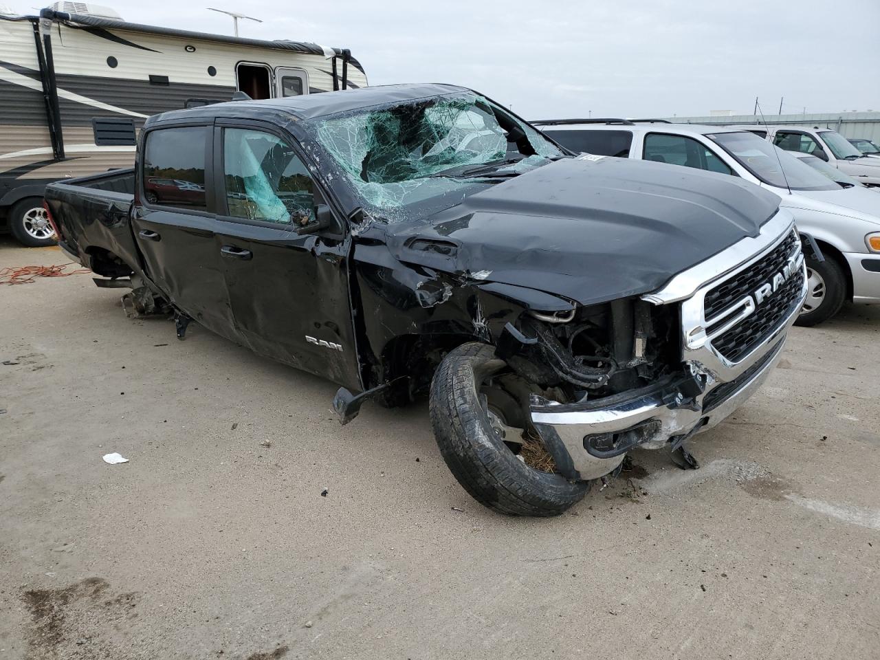2022 RAM 1500 VIN 1C6RRFFG4NN327572 Copart auction photo, all over / mechanical damage thumbnail 4