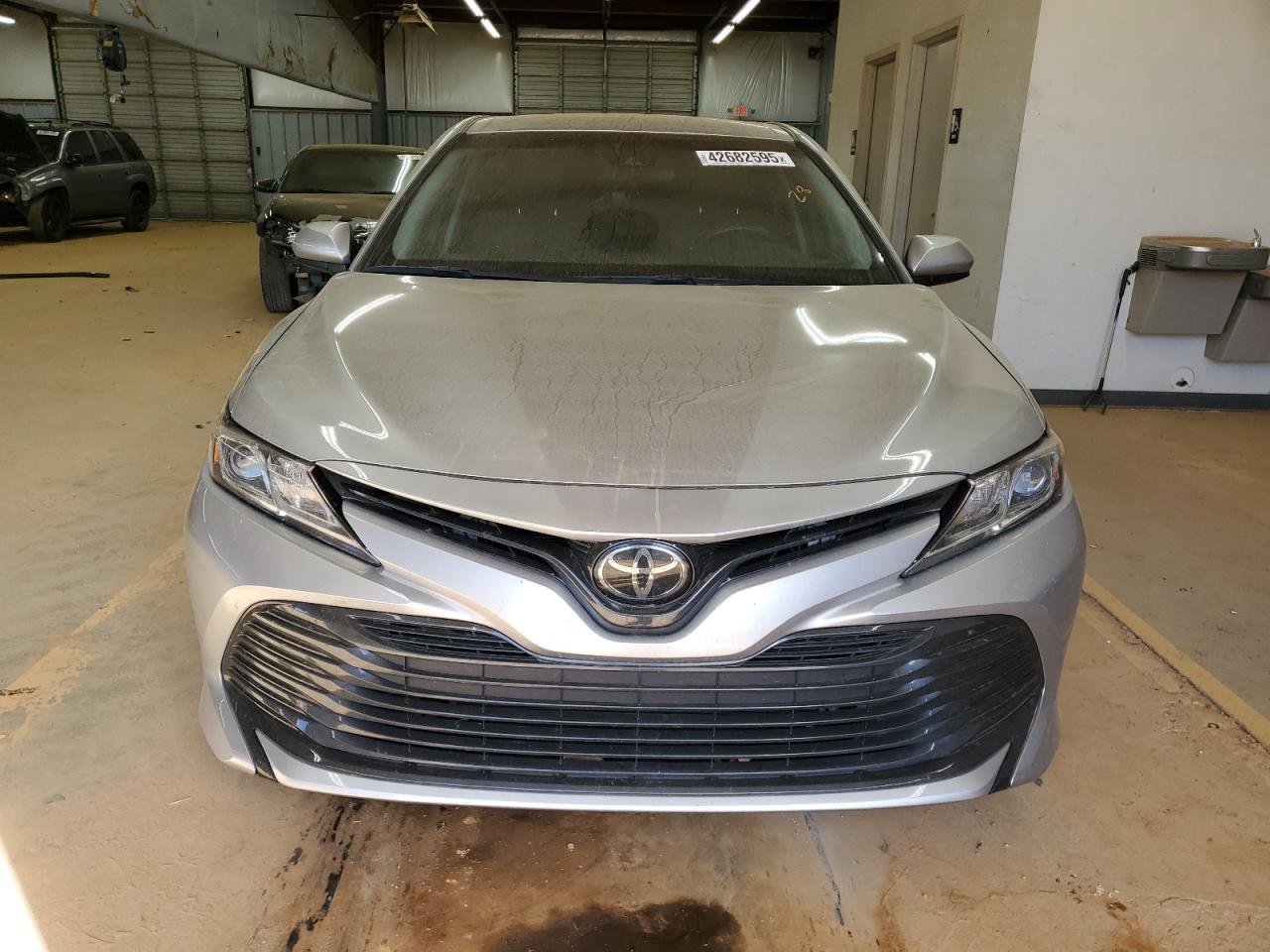 2018 Toyota Camry VIN 4T1B11HKXJU605201 Copart auction photo, rear end damage thumbnail 5
