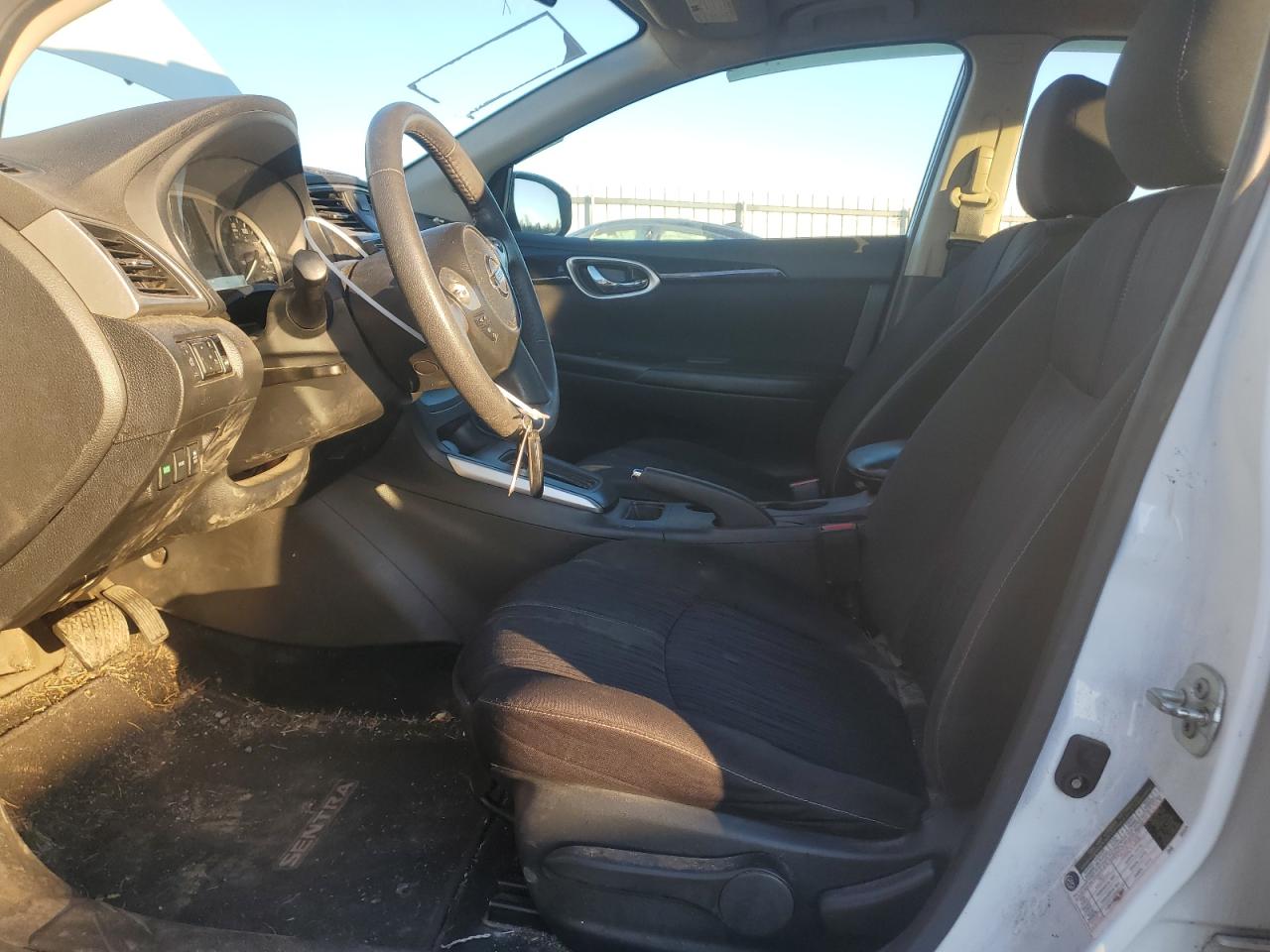 2017 Nissan Sentra VIN 3N1AB7APXHY246867 Copart auction photo, normal wear / minor dent/scratches damage thumbnail 7