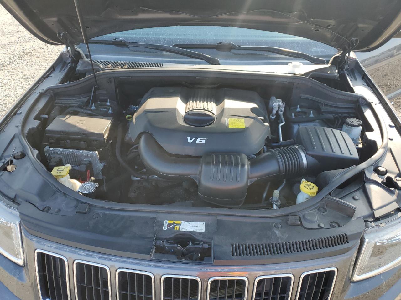 2015 Jeep Grand Cherokee VIN 1C4RJFBG6FC644367 Copart auction photo, front end damage thumbnail 14