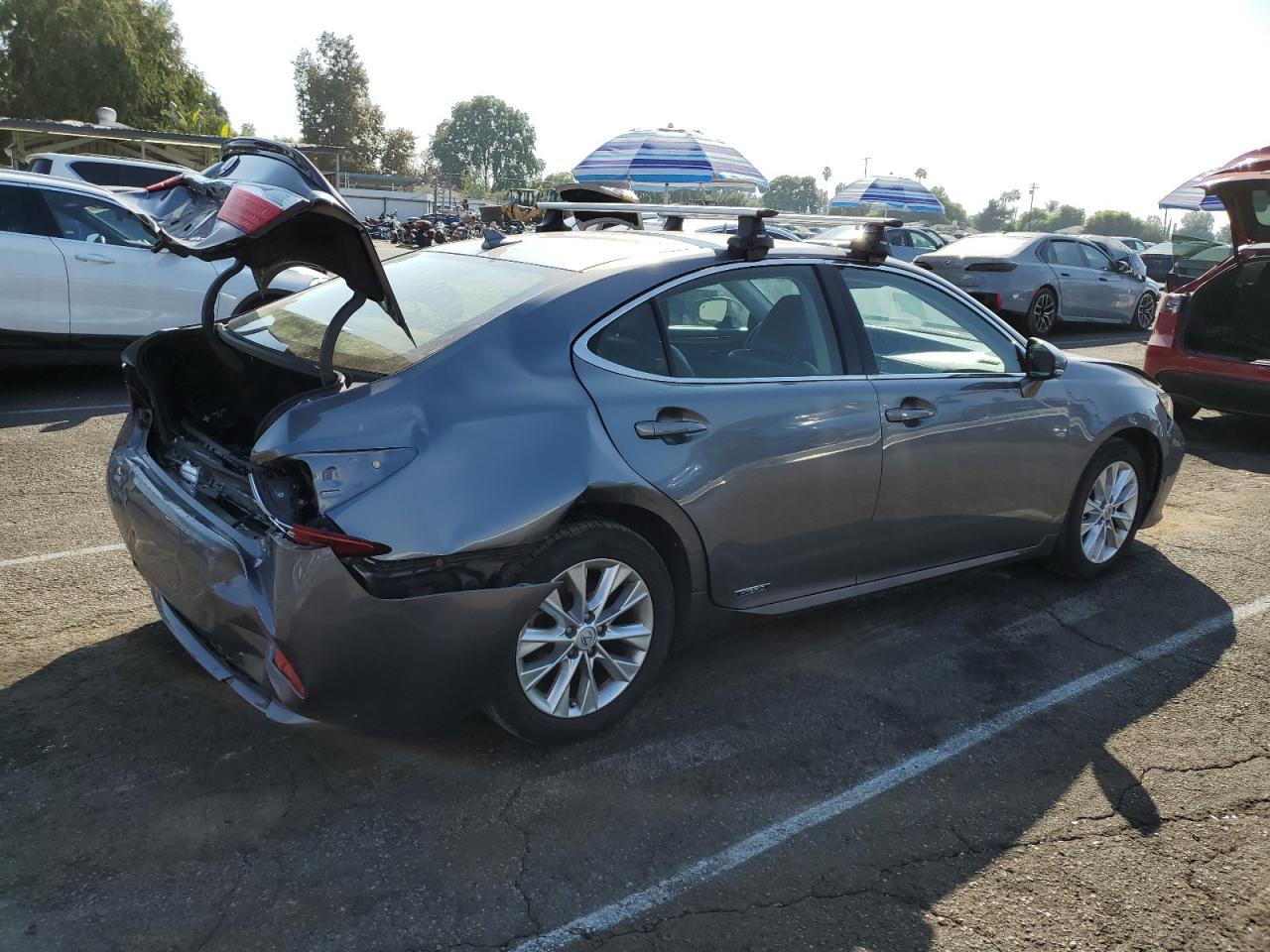 2014 Lexus ES VIN JTHBW1GG8E2042541 Copart auction photo, front end / rear end damage thumbnail 3