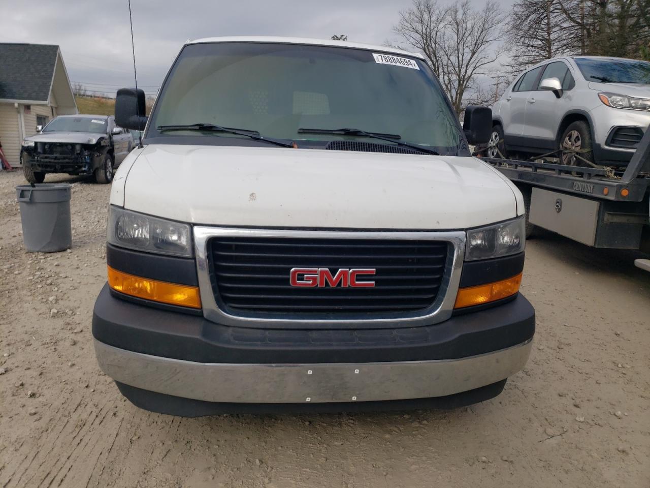 2018 GMC Savana VIN 1GTW7AFG2J1282623 Copart auction photo, burn damage thumbnail 5