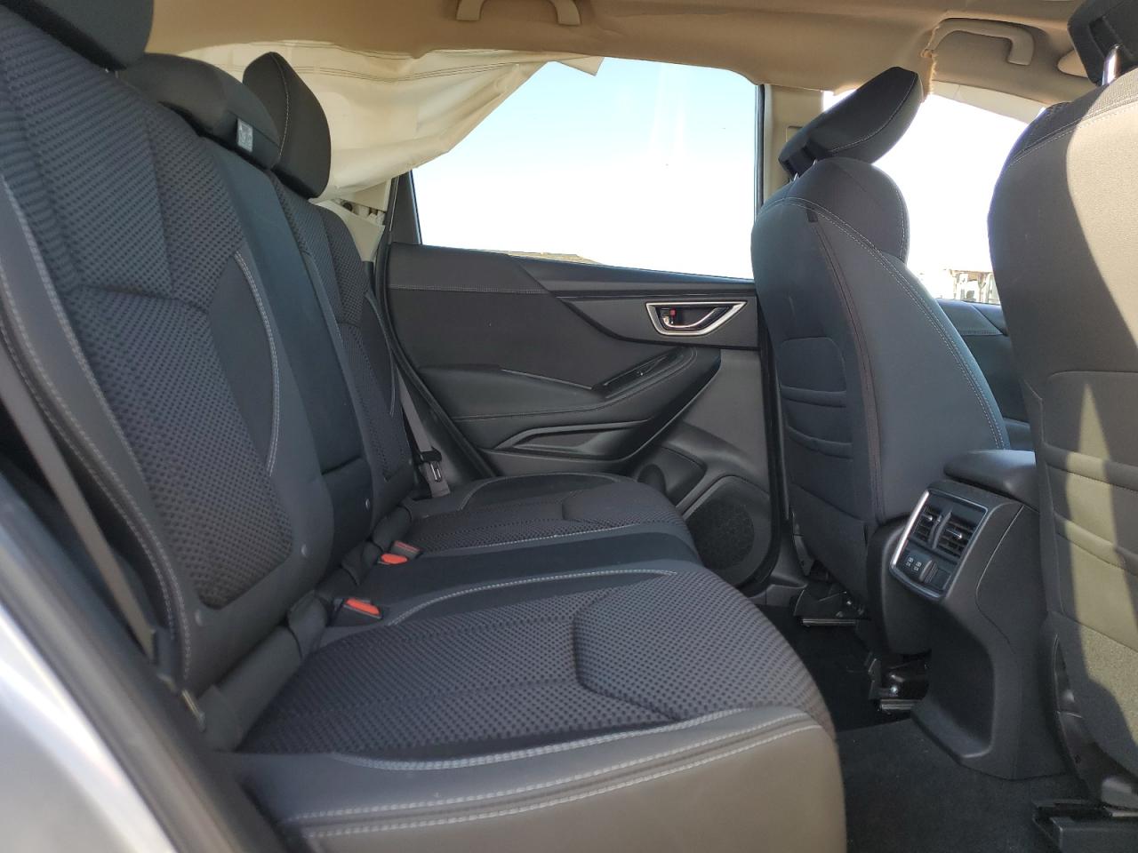 2019 Subaru Forester VIN JF2SKAGC2KH560374 Copart auction photo, front end damage thumbnail 12