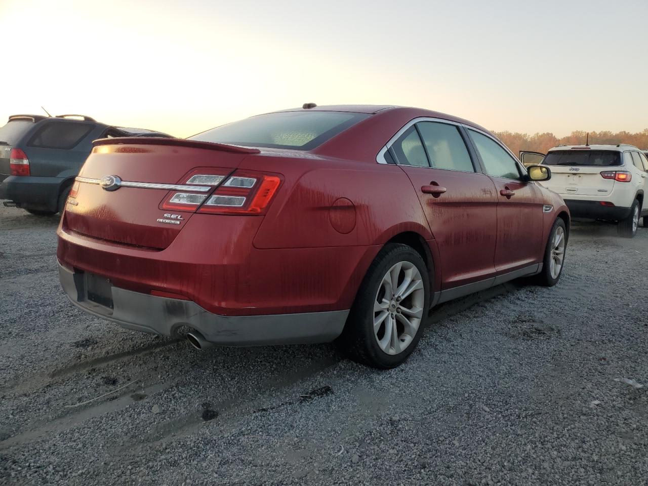 2013 Ford Taurus VIN 1FAHP2E88DG155388 Copart auction photo, minor dent/scratches damage thumbnail 3