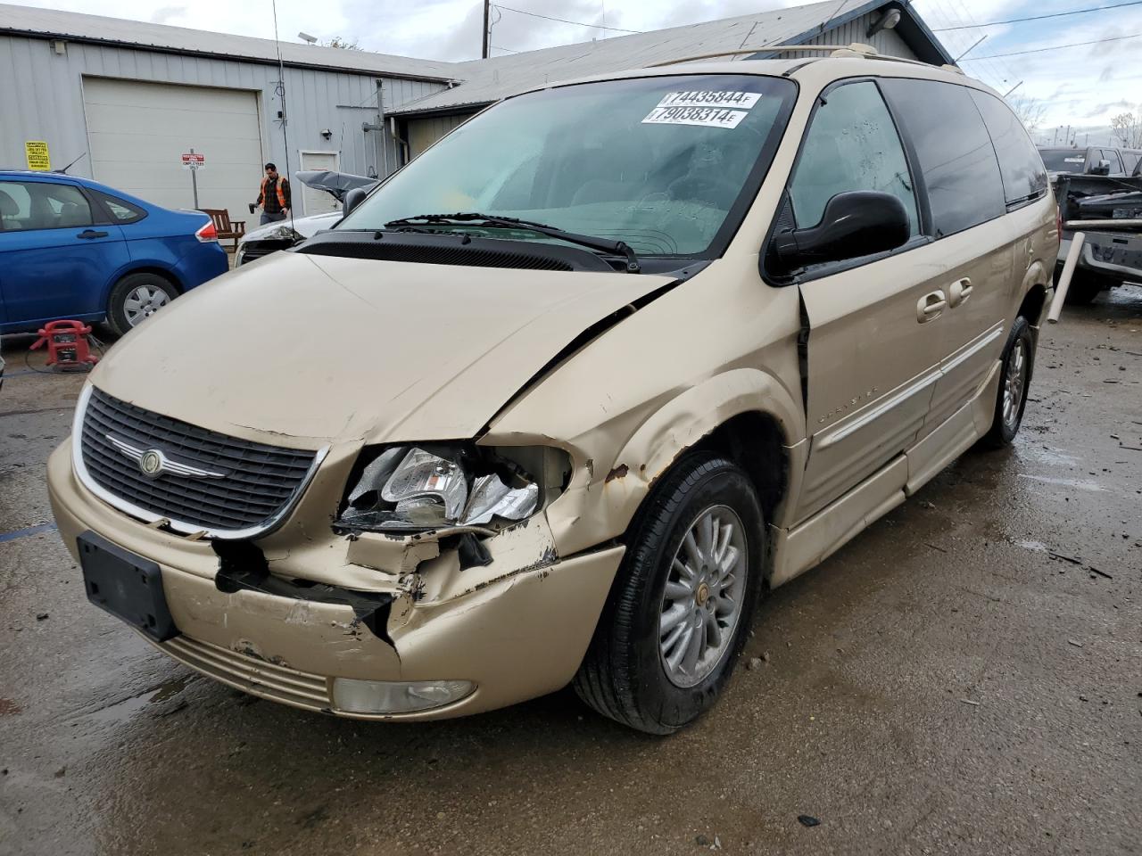 2001 Chrysler Town & Country VIN 2C8GP64L21R387318