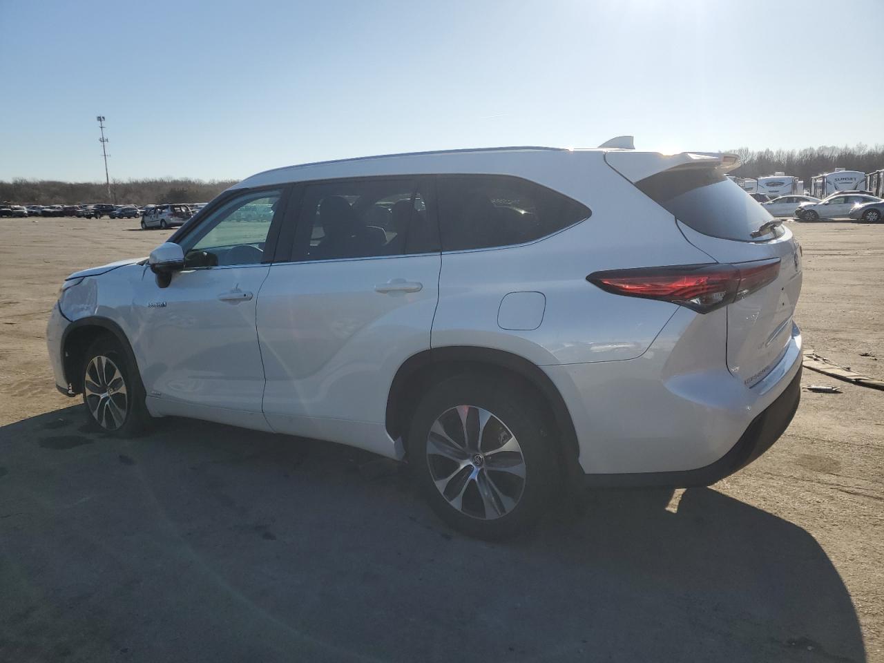2021 Toyota Highlander VIN 5TDGBRCH5MS059434 Copart auction photo, front end damage thumbnail 2