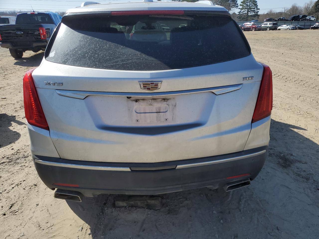 2017 Cadillac XT5 VIN 1GYKNBRSXHZ220290 Copart auction photo, front end / minor dent/scratches damage thumbnail 6