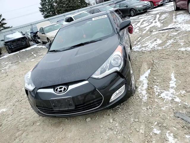 2015 Hyundai Veloster VIN KMHTC6AD4FU230582 Copart auction photo, rear end / minor dent/scratches damage thumbnail 12