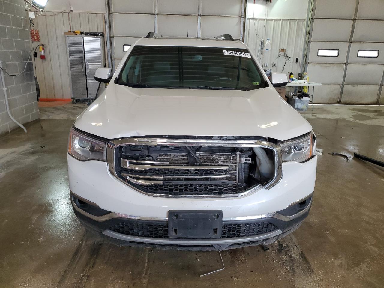 2018 GMC Acadia VIN 1GKKNULS0JZ165563 Copart auction photo, front end / side damage thumbnail 5