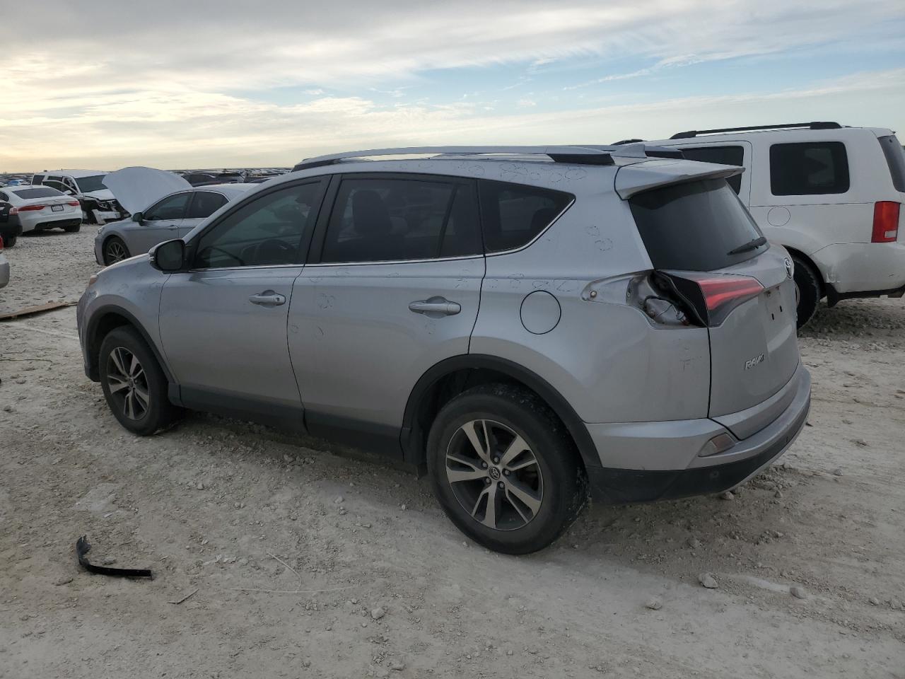 2018 Toyota RAV 4 VIN JTMWFREV3JJ180152 Copart auction photo, hail damage thumbnail 2
