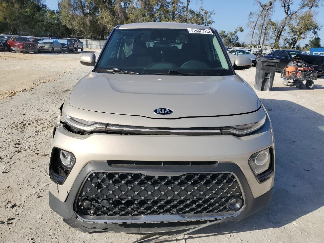 2020 KIA Soul VIN KNDJ33AUXL7009721 Copart auction photo, front end / side damage thumbnail 5