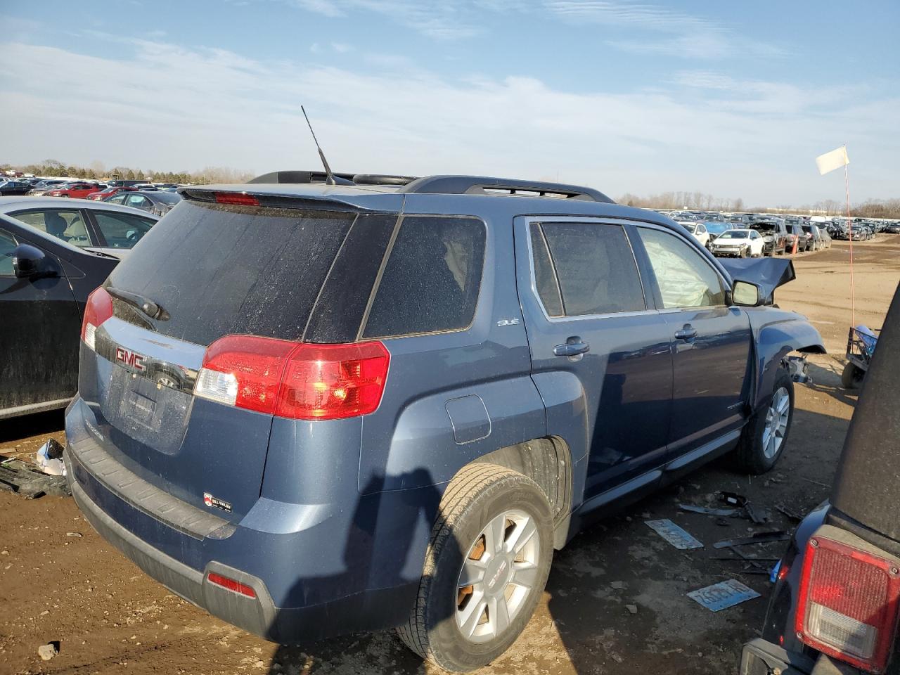 2011 GMC Terrain VIN 2CTALSEC2B6269013 Copart auction photo, front end / minor dent/scratches damage thumbnail 3