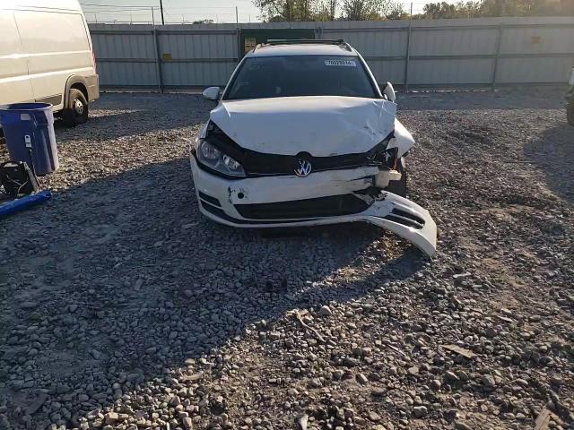 2016 Volkswagen Golf VIN 3VWC17AU7GM506224 Copart auction photo, front end / side damage thumbnail 10