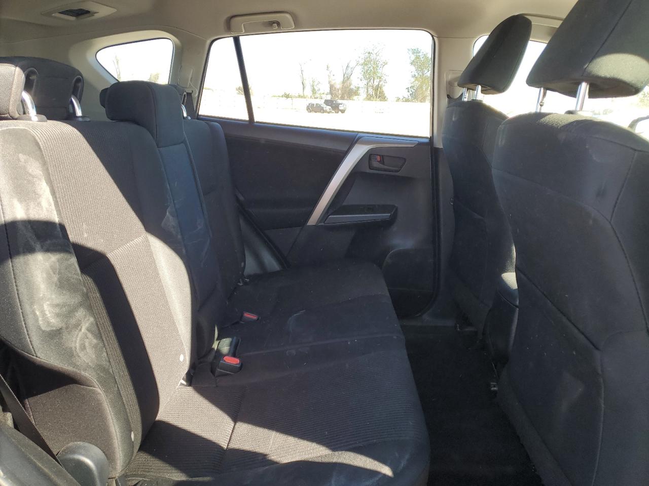 2018 Toyota RAV 4 VIN JTMBFREV7JJ231991 Copart auction photo, front end / side damage thumbnail 11