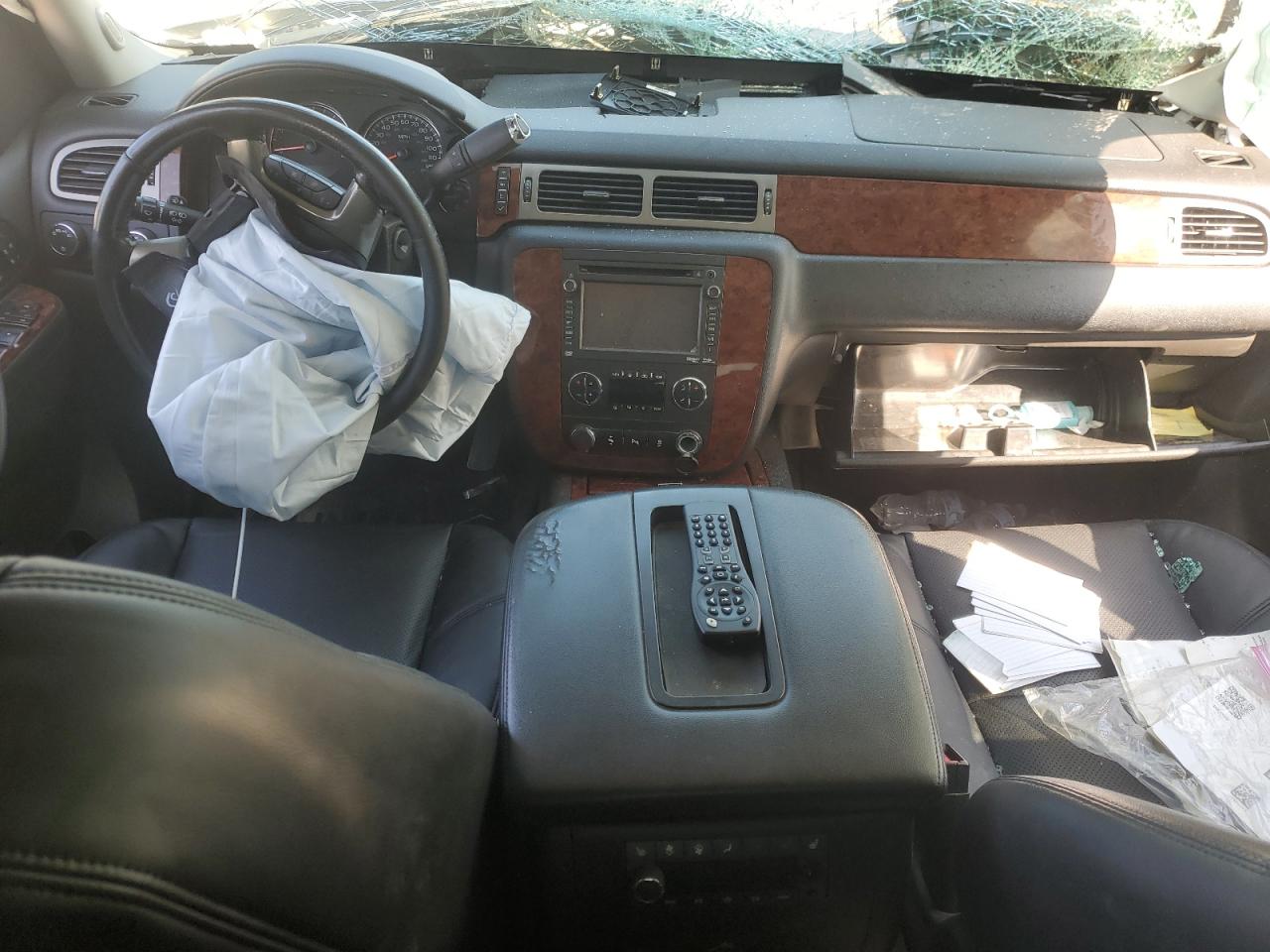 2014 Chevrolet Tahoe VIN 1GNSKCE00ER166963 Copart auction photo, front end / side damage thumbnail 8