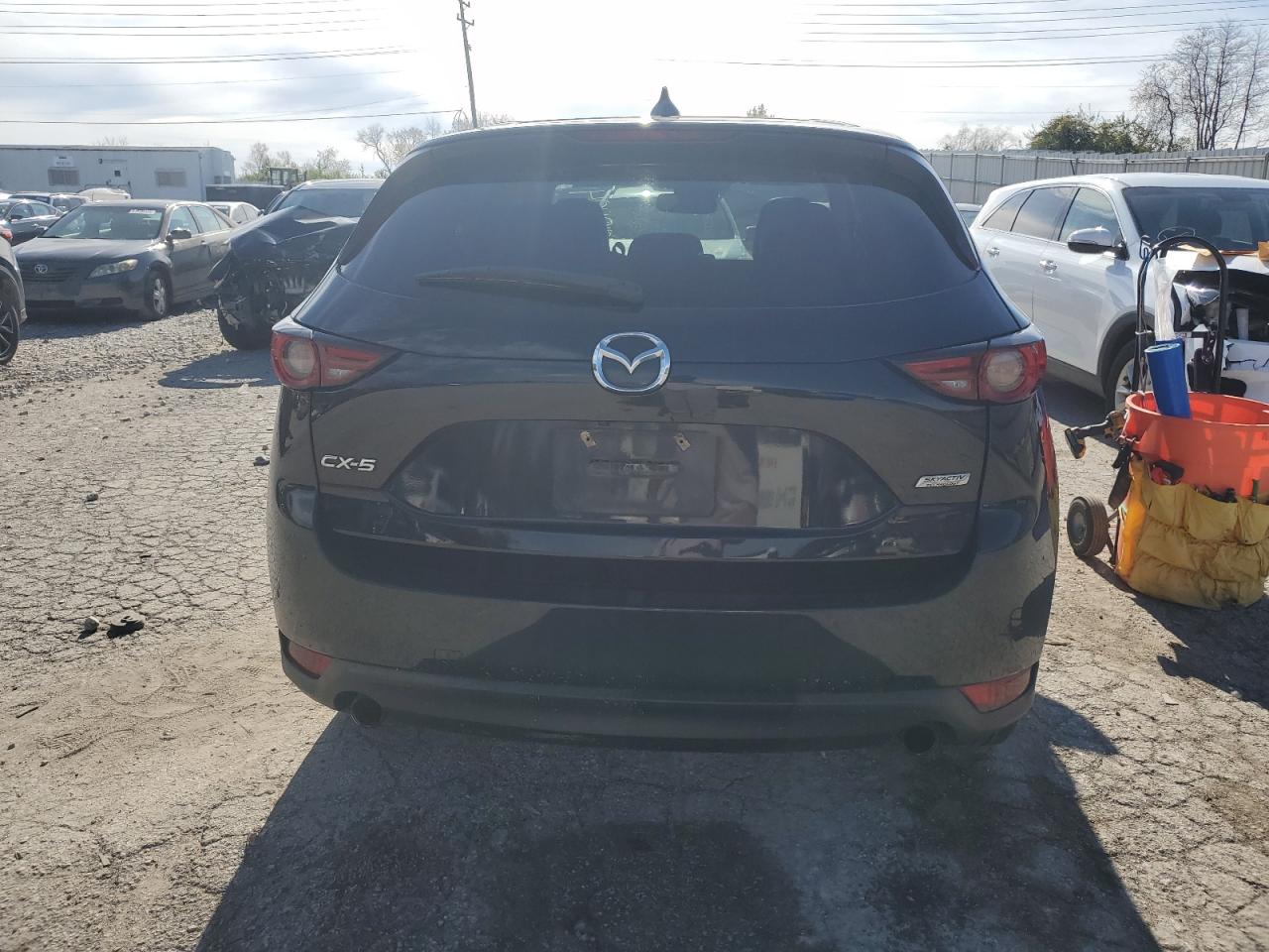 2017 Mazda CX-5 VIN JM3KFADLXH0116178 Copart auction photo, water/flood damage thumbnail 6