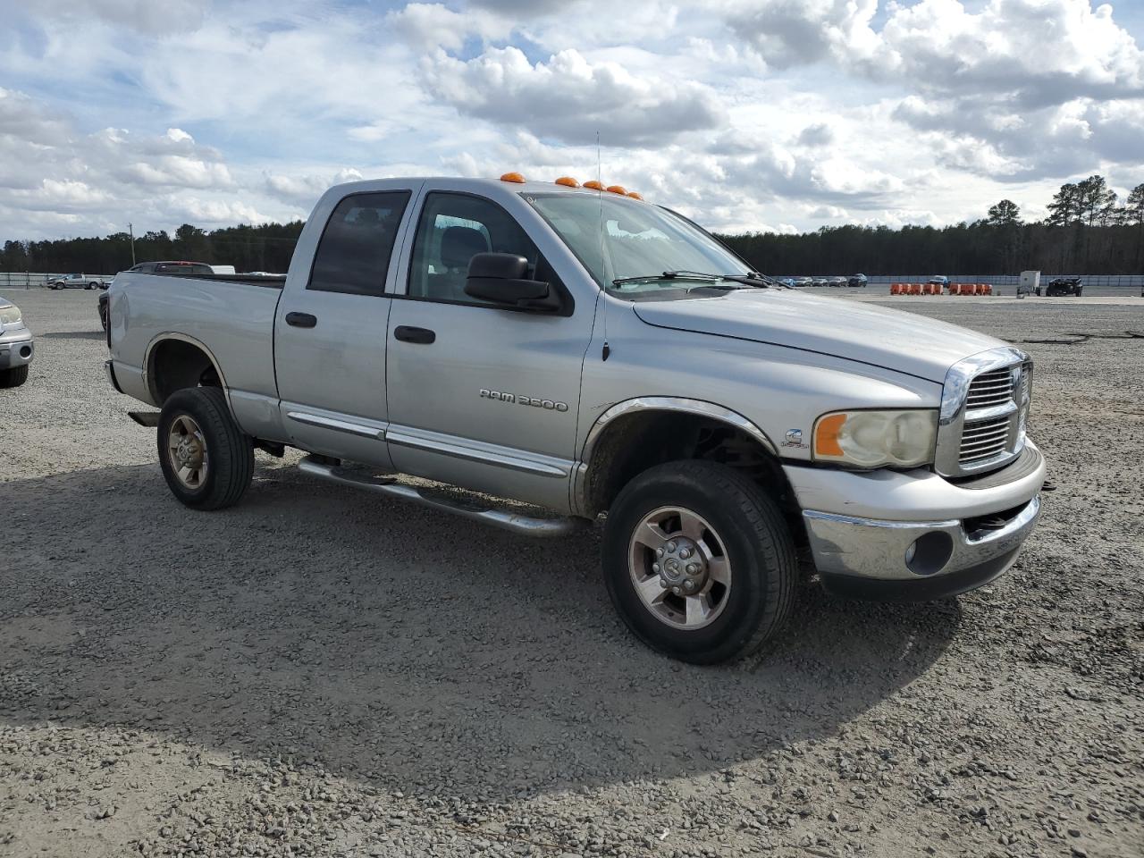 2004 Dodge RAM VIN 3D7LU38C54G276408 Copart auction photo, front end / side damage thumbnail 4
