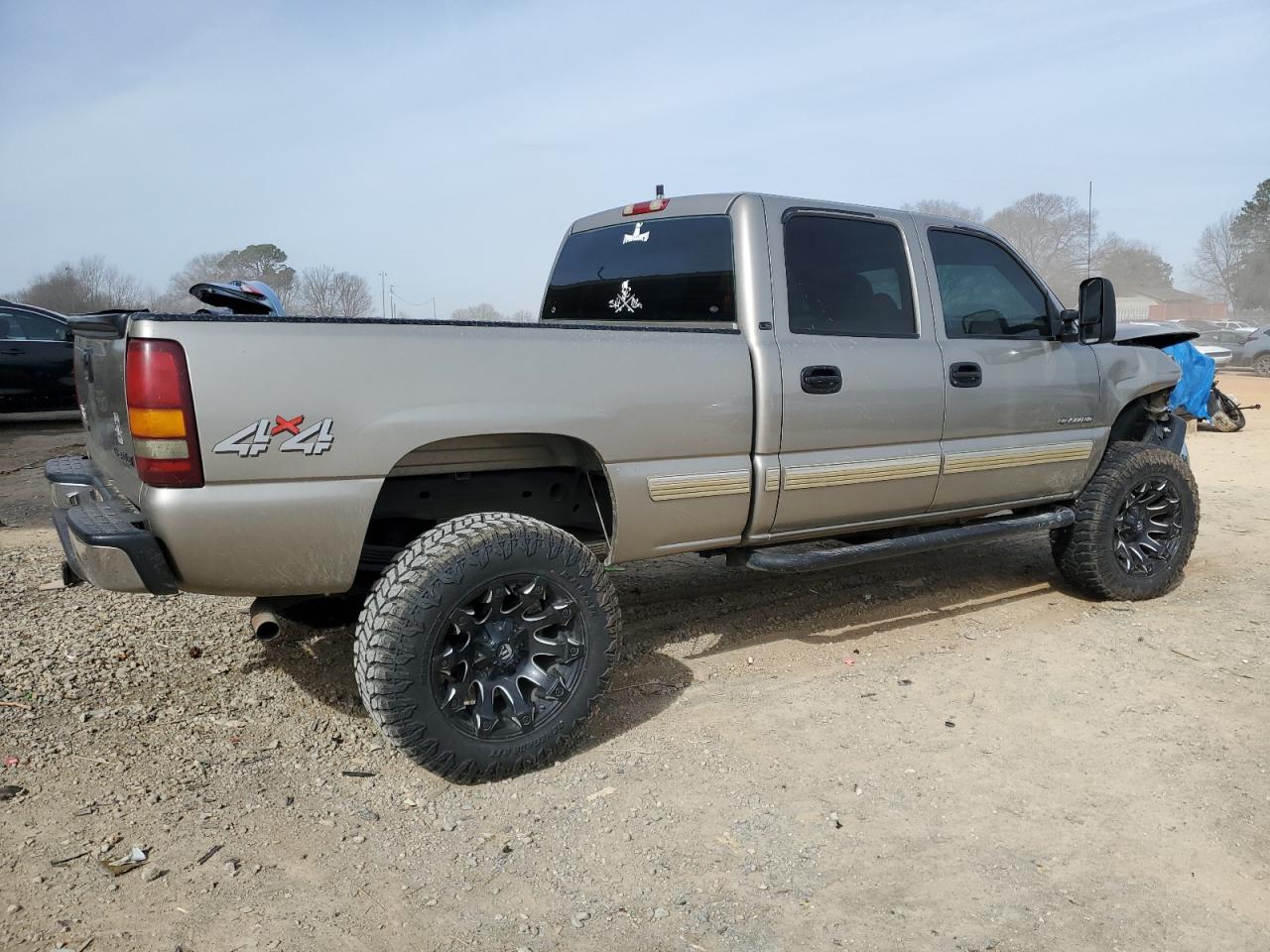 2001 Chevrolet Silverado VIN 1GCGK13U71F170657 Copart auction photo, front end damage thumbnail 3