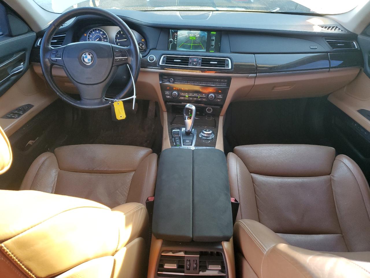 2010 BMW 7er VIN WBAKC8C53AC430107 Copart auction photo, side / minor dent/scratches damage thumbnail 8