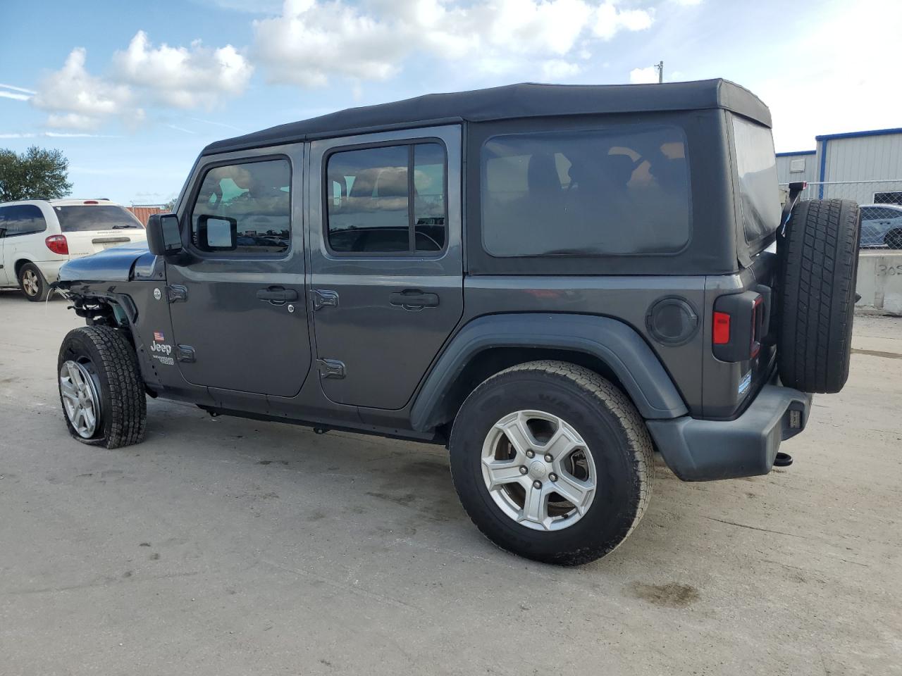 2018 Jeep Wrangler VIN 1C4HJXDN5JW296484 Copart auction photo, front end / side damage thumbnail 2