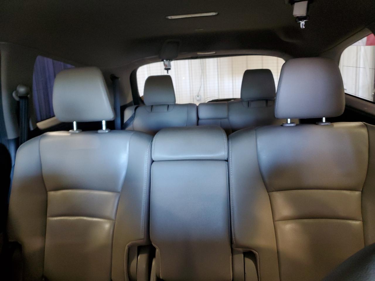 2017 Honda Pilot VIN 5FNYF5H7XHB009981 Copart auction photo, normal wear damage thumbnail 10
