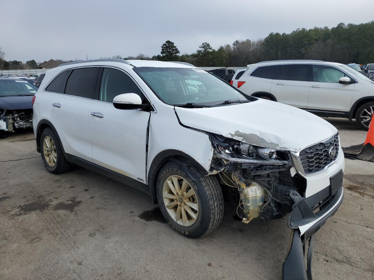 2019 KIA Sorento VIN 5XYPGDA36KG432731 Copart auction photo, front end damage thumbnail 4