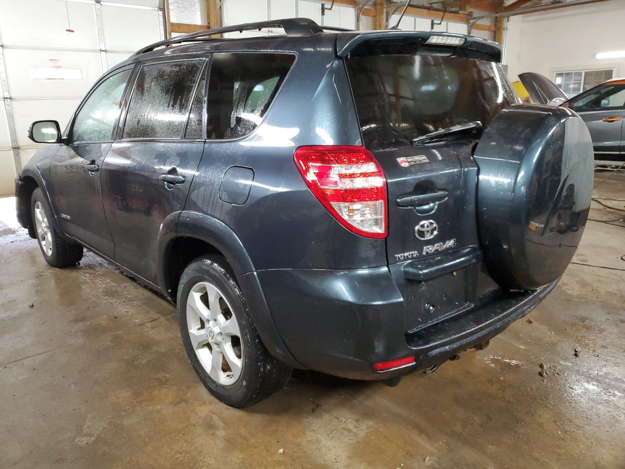 2010 Toyota RAV 4 VIN 2T3DK4DV8AW029431 Copart auction photo, front end / minor dent/scratches damage thumbnail 2