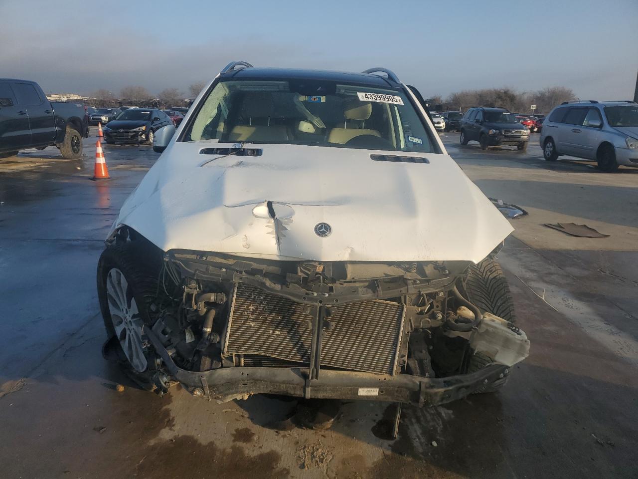2018 Mercedes-Benz GLS-klasse VIN 4JGDF6EE0JB139053 Copart auction photo, front end / top/roof damage thumbnail 5