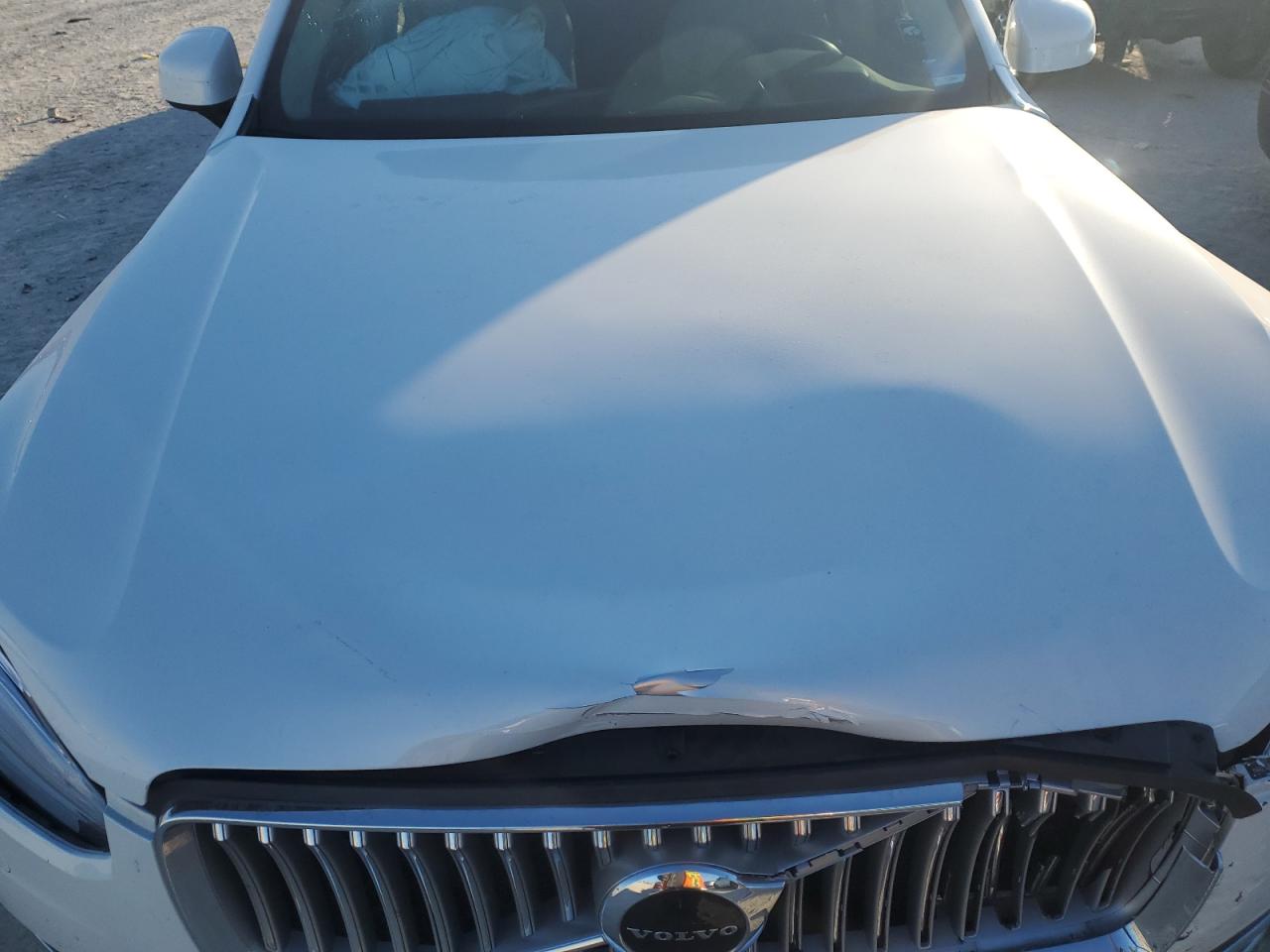 2022 Volvo XC90 VIN YV4A221L2N1827855 Copart auction photo, front end damage thumbnail 12