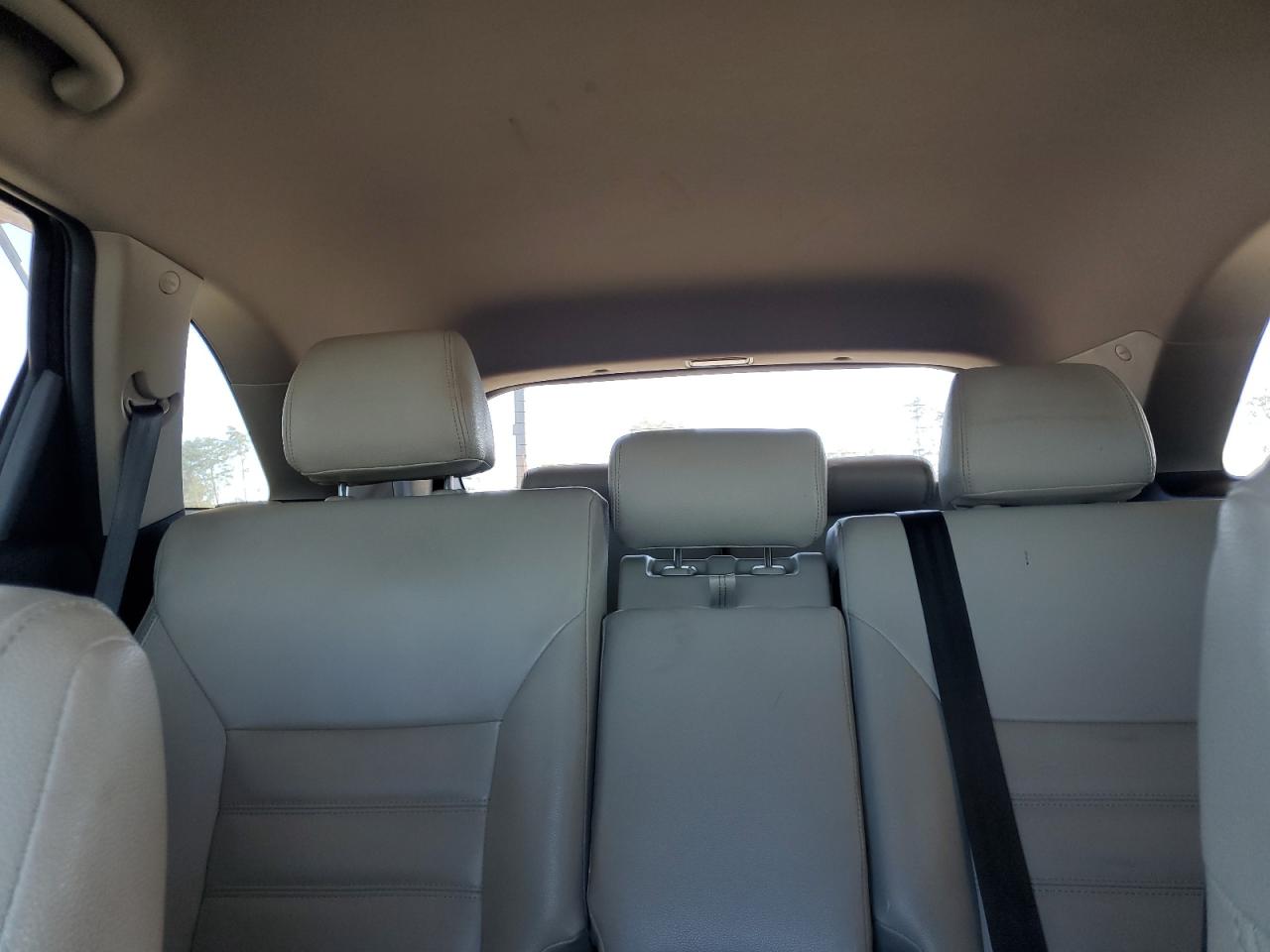 2018 KIA Sorento VIN 5XYPG4A31JG357323 Copart auction photo, front end / side damage thumbnail 10