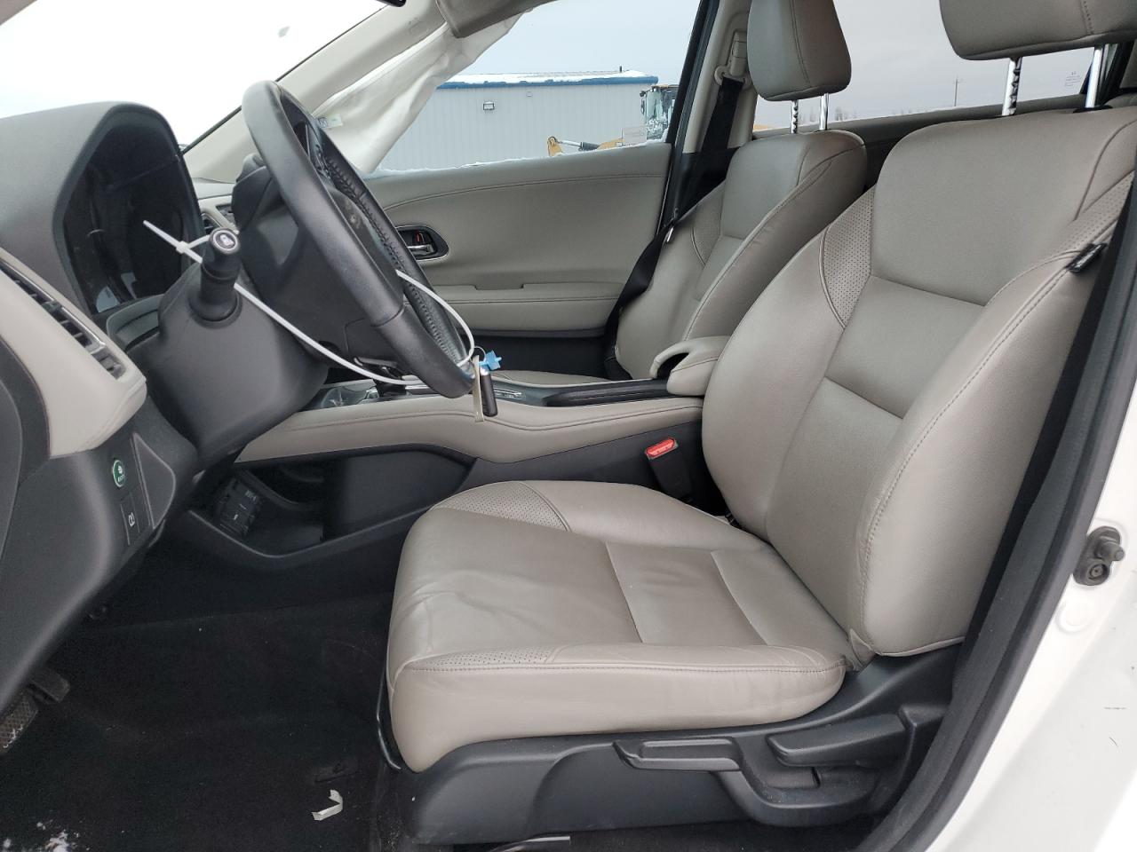 2017 Honda HR-V VIN 3CZRU6H74HM715141 Copart auction photo, side / rear end damage thumbnail 7