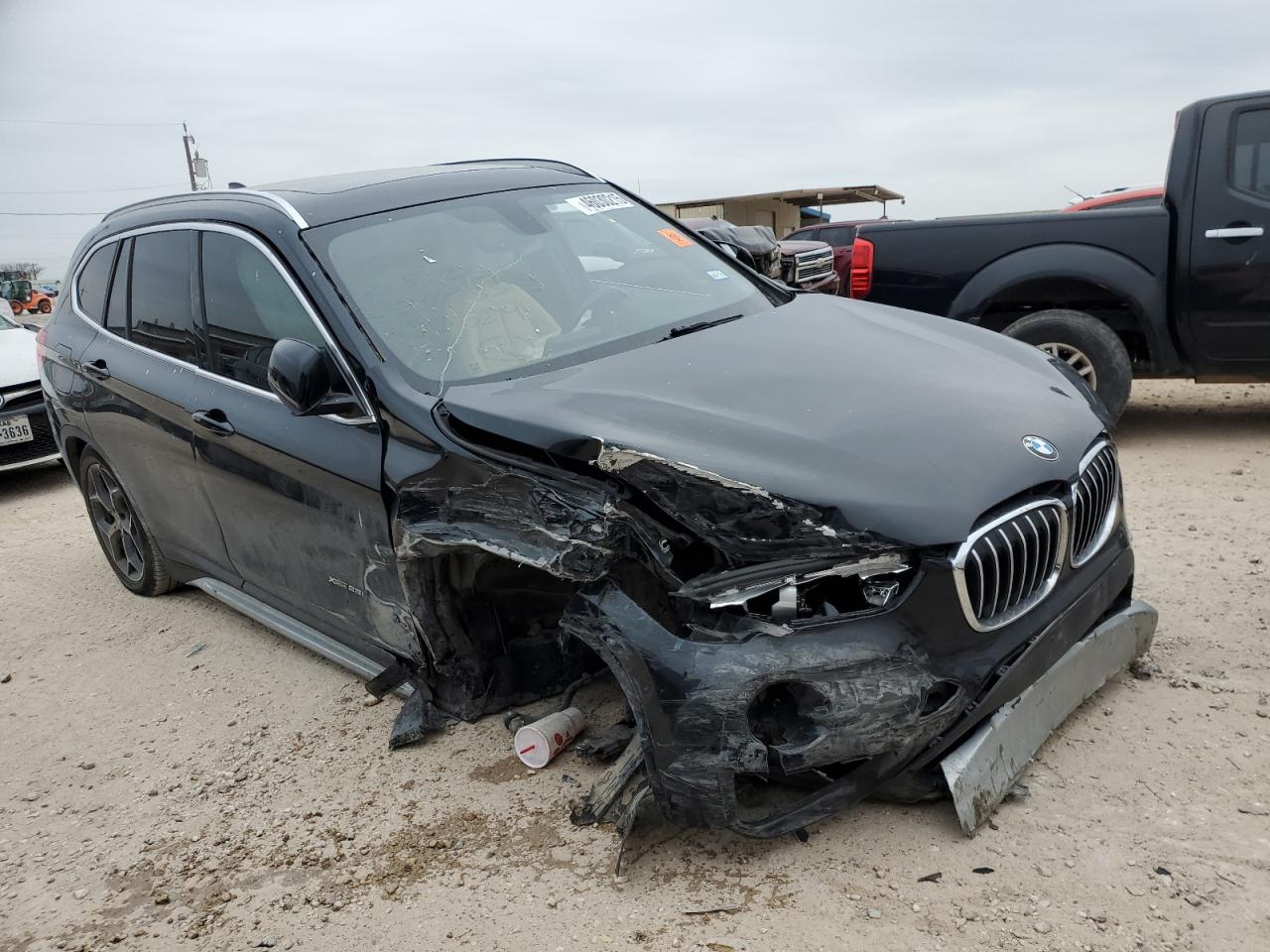 2017 BMW X1 VIN WBXHT3Z33H4A53584 Copart auction photo, front end / undercarriage damage thumbnail 4