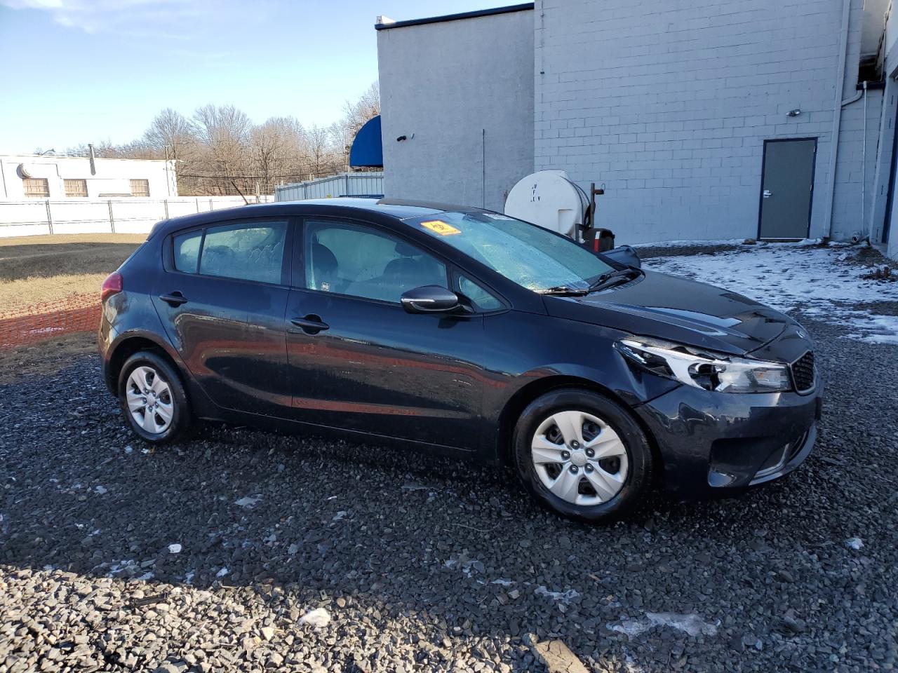 2017 KIA Forte VIN KNAFK5A84H5677831 Copart auction photo, front end damage thumbnail 4