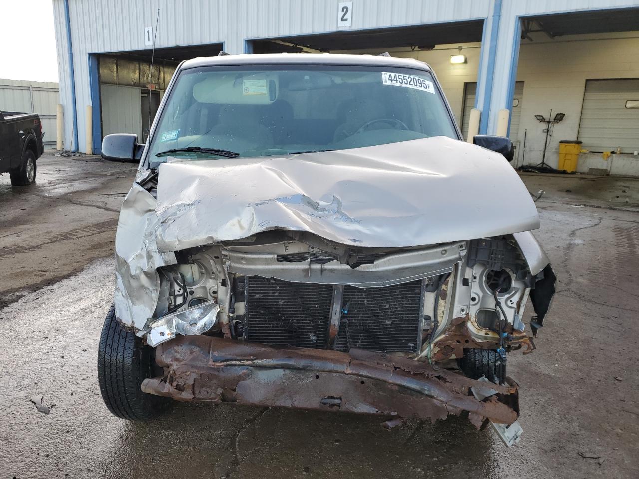 2004 Chevrolet Astro VIN 1GNEL19X84B122187 Copart auction photo, front end / minor dent/scratches damage thumbnail 5