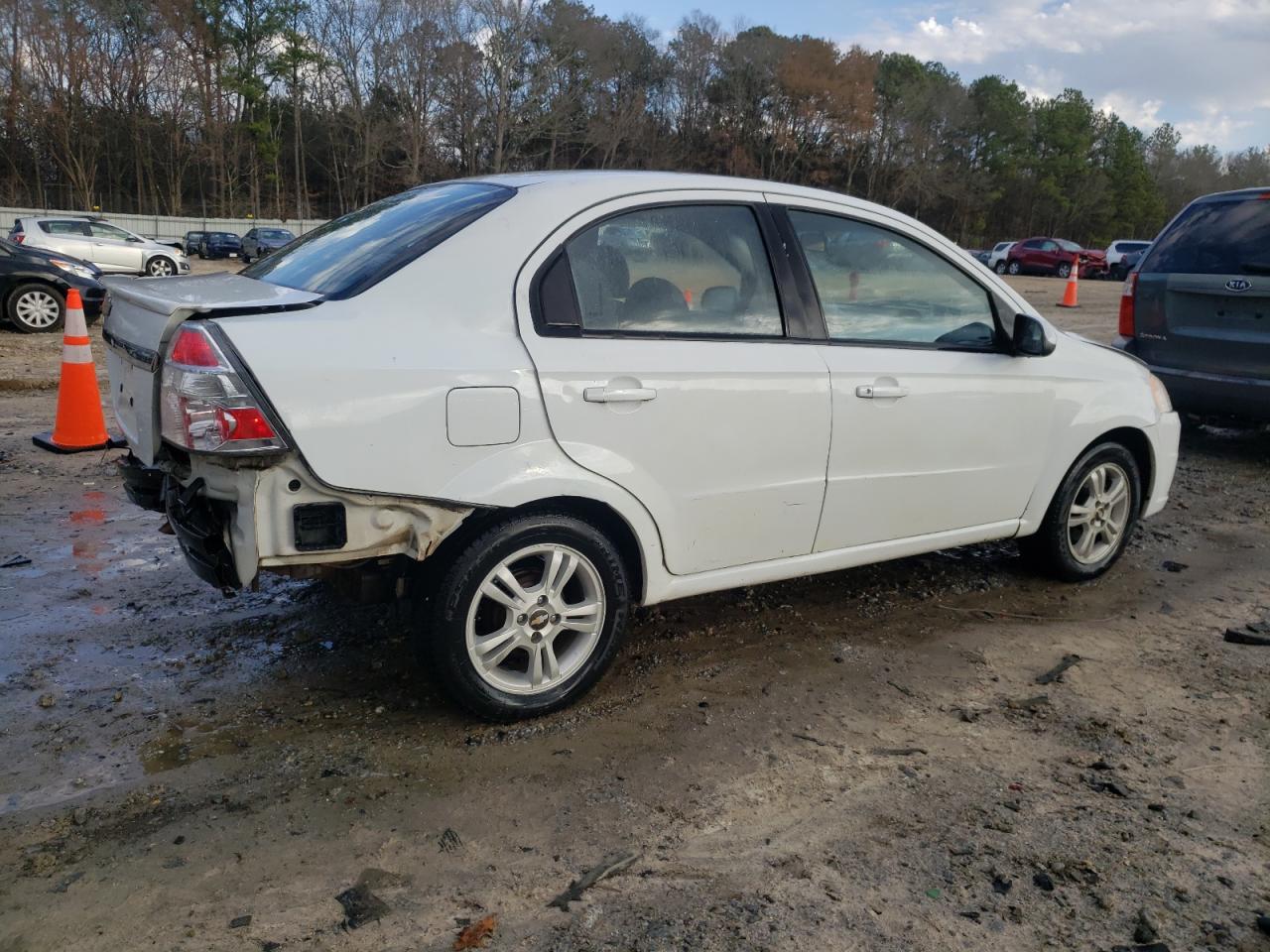 2011 Chevrolet Aveo VIN KL1TD5DE2BB141915 Copart auction photo, front end / rear end damage thumbnail 3