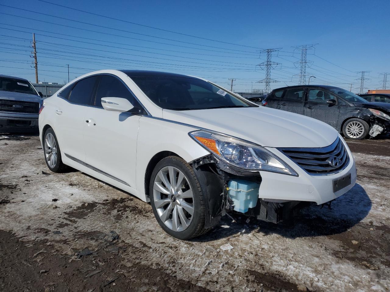 2015 Hyundai Azera VIN KMHFH4JG2FA431962 Copart auction photo, front end / minor dent/scratches damage thumbnail 4